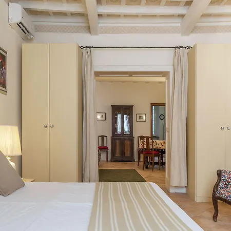 Fontanella Borghese 1bd * Рим